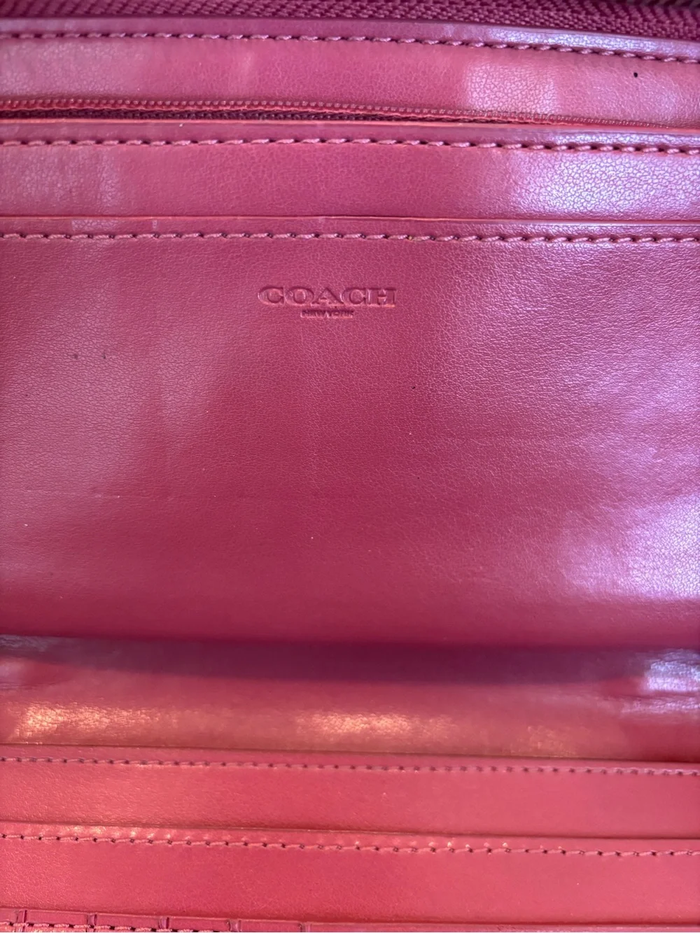 Coach Women's Full Zip Continental Wallet ostrich-embossed leather Vintage!!